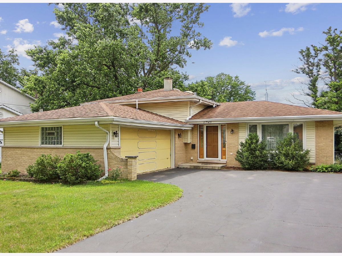 Sold Darien Illinois, 17W455 Concord