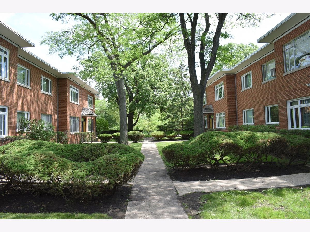 For Rent Glencoe Illinois, 600 Green Bay
