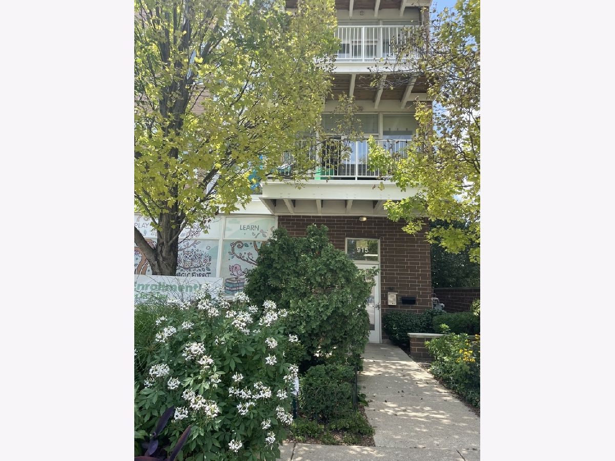 For Rent Oak Park Illinois, 915 Oak Park