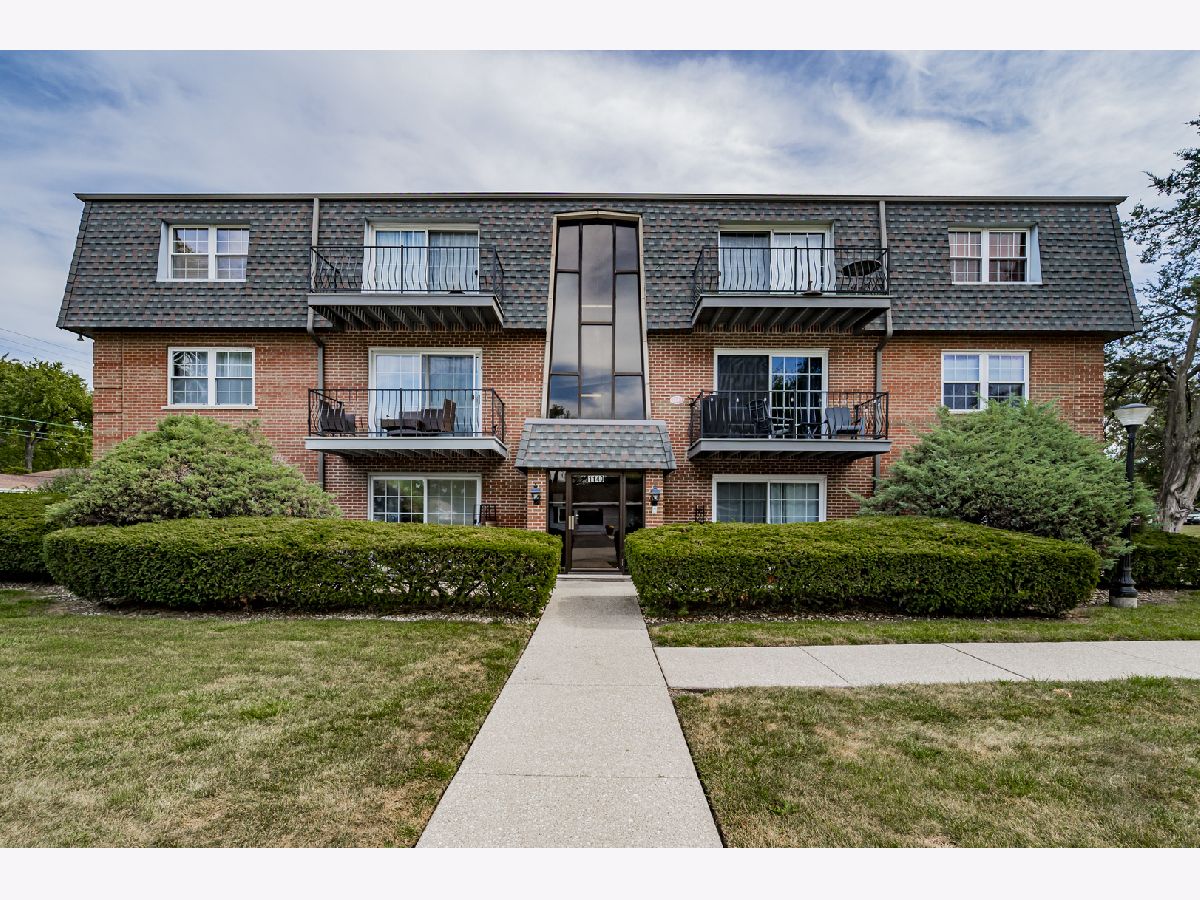  For Sale La Grange Highlands Illinois, 1140 64th Street