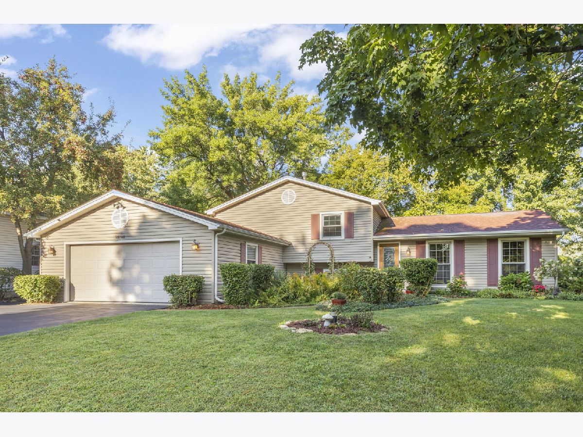 Homes Sold Shell Lake Estates Naperville Illinois, 10S506 Whittington