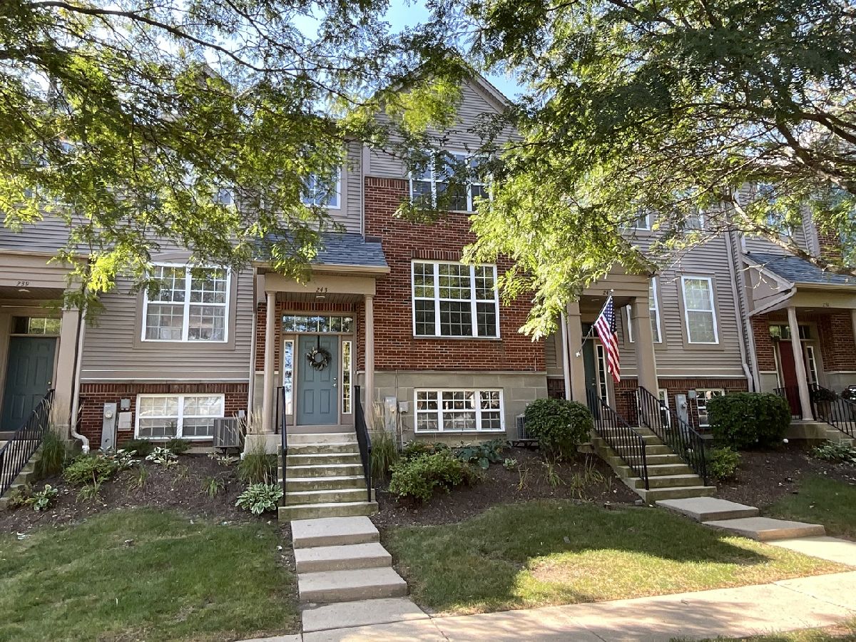 For Rent Grayslake Illinois, 243 Station Park