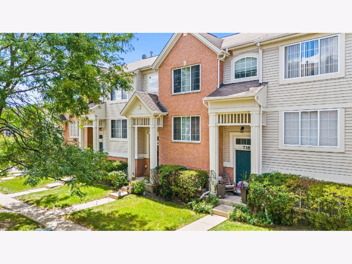  Rented Des Plaines Illinois, 738 Hanbury