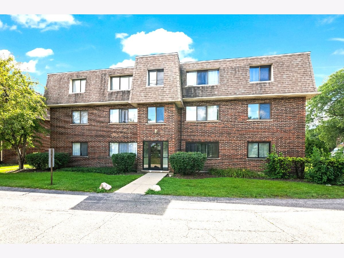  Rented Palatine Illinois, 1472 Carol
