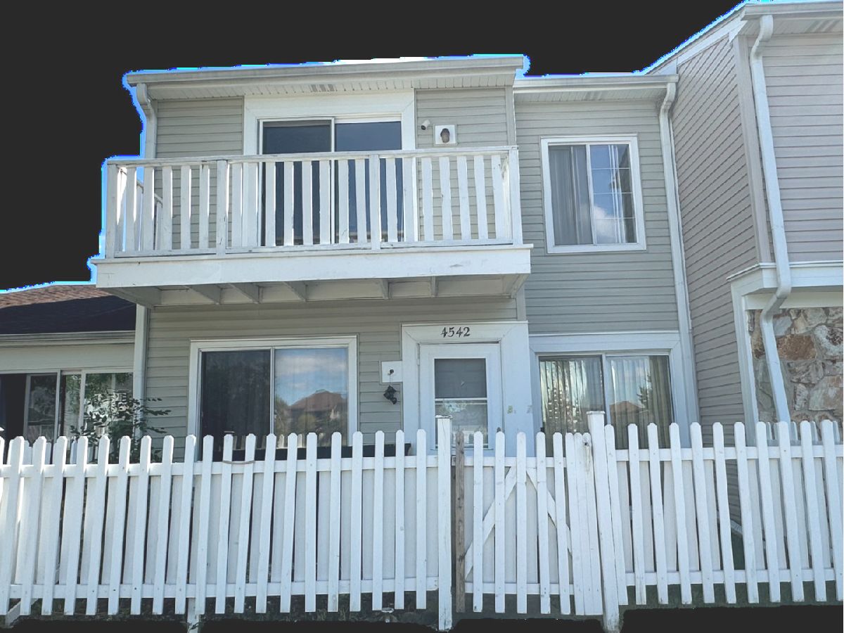  For Sale Country Club Hills Illinois, 4542 Windsor Lane