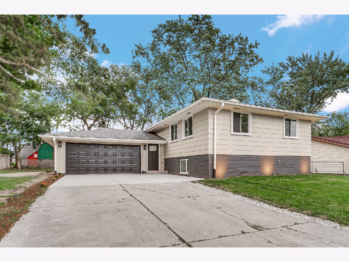  For Sale Schaumburg Illinois, 519 Springinsguth Road