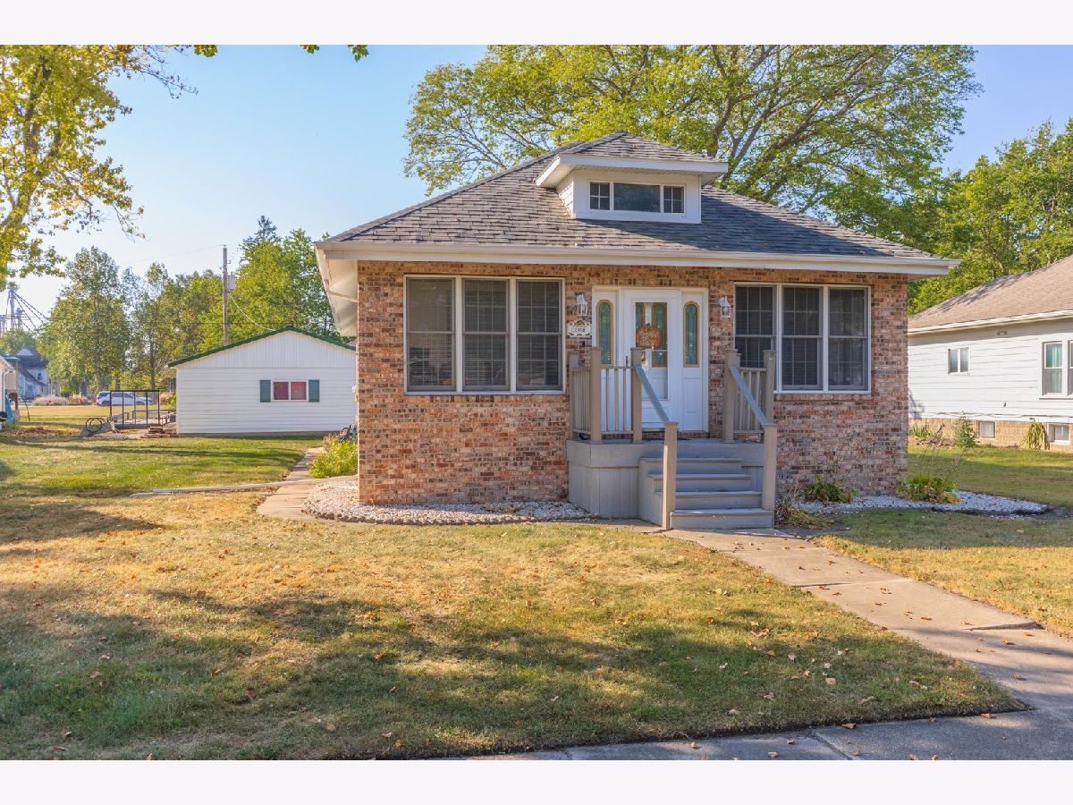  Sold Forrest Illinois, 208 Martin