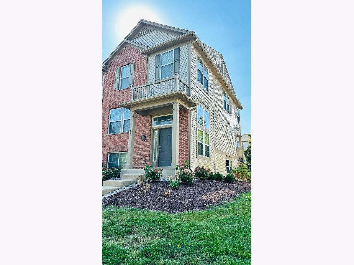 Townhomes & Condos For Rent Madison Park Aurora Illinois, 484 Belvedere