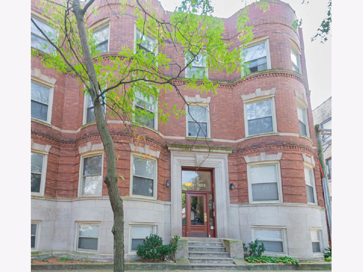 Rented Chicago Illinois, 1219 52nd