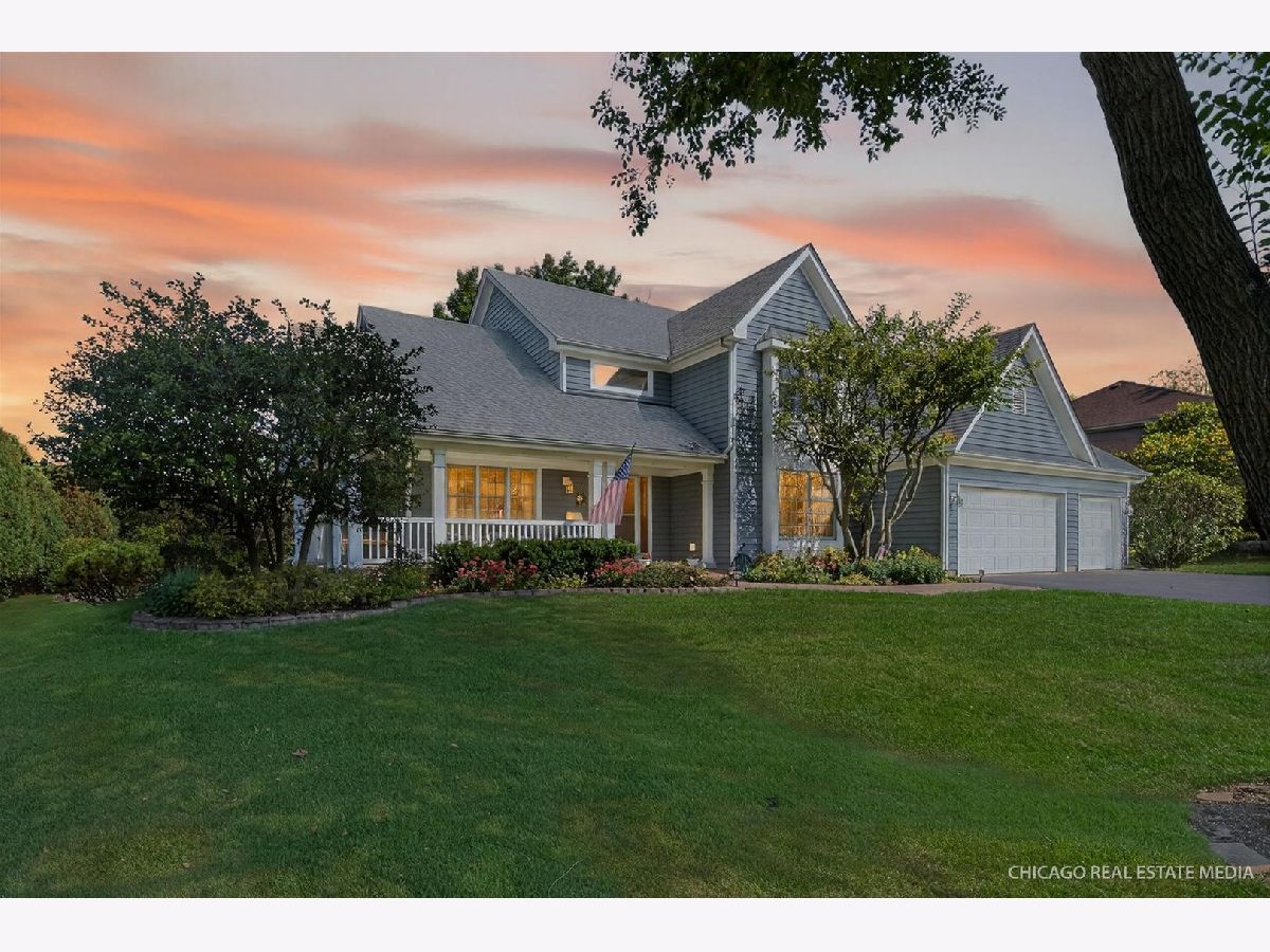 Homes For Sale Westwood Lakes Estates Woodstock Illinois, 14130 Castlebar Trail