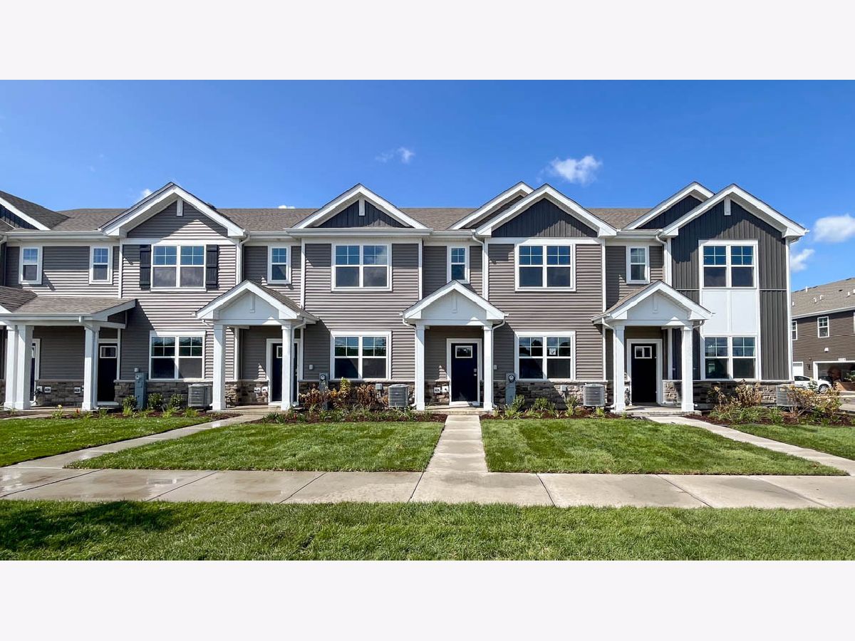 Condos & Townhomes & Homes For Sale Sonoma Trails Oswego Illinois, 2266 Barbera Drive