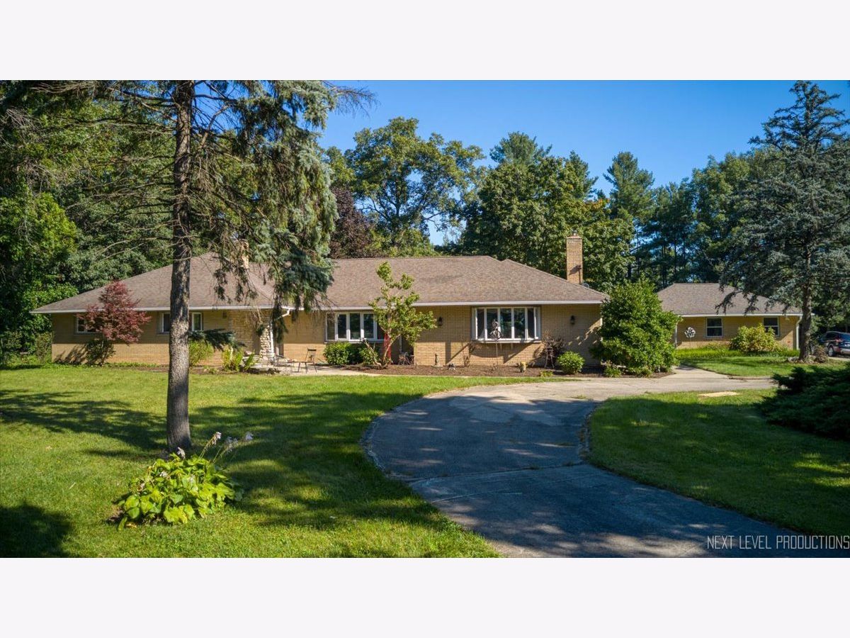 For Sale Sycamore Illinois, 49W794 Lenschow Road