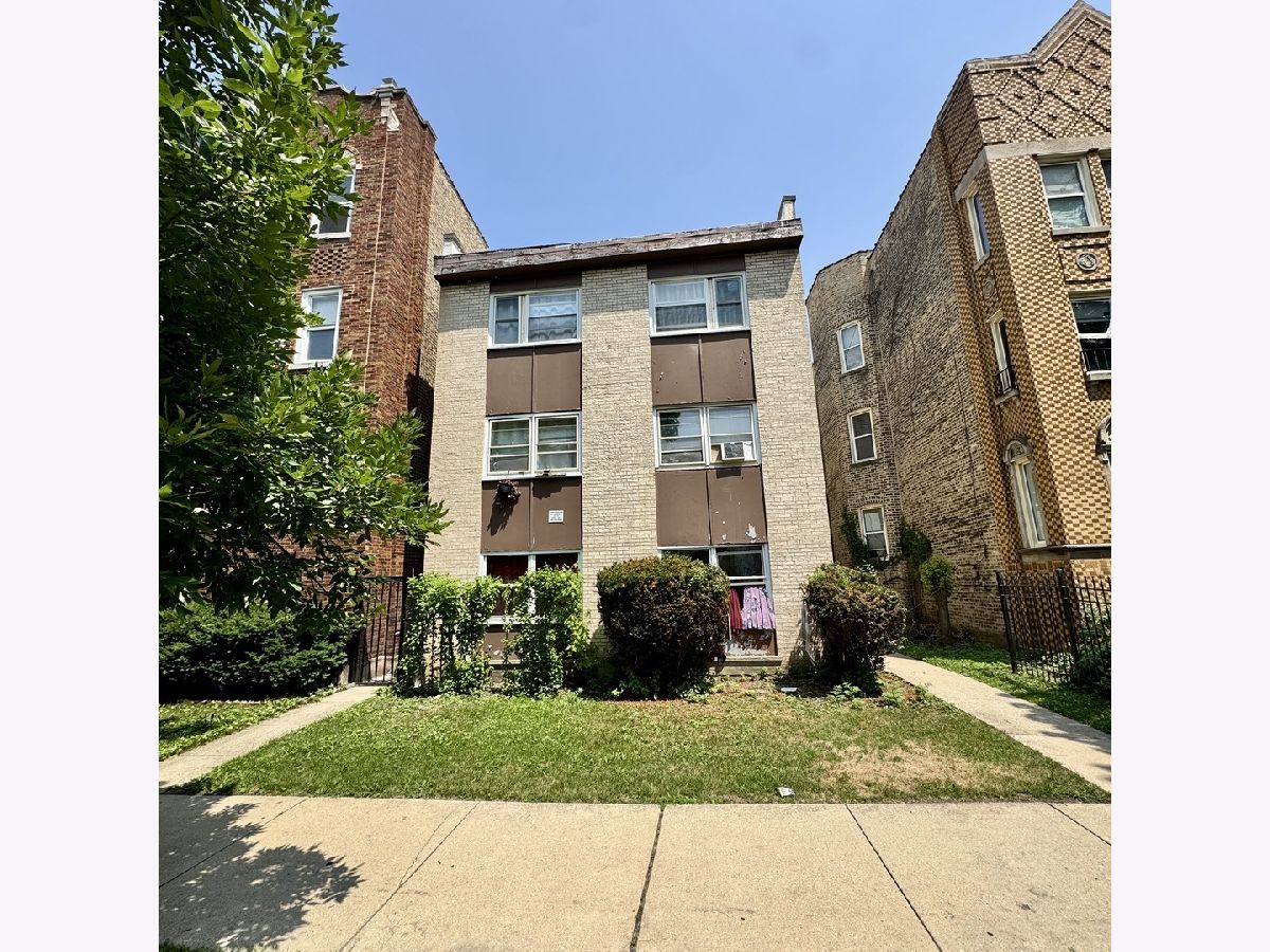  Rented Chicago Illinois, 6235 Mozart