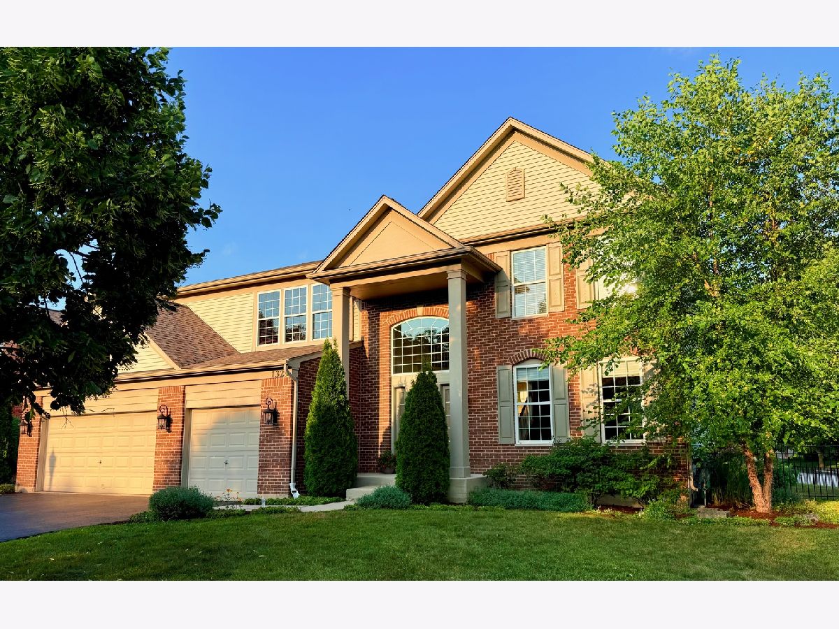  For Sale Mundelein Illinois, 1329 Turnberry Lane