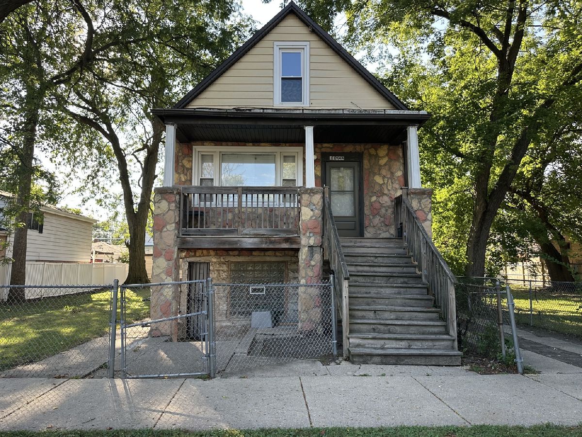 Rented Chicago Illinois, 11944 Calumet