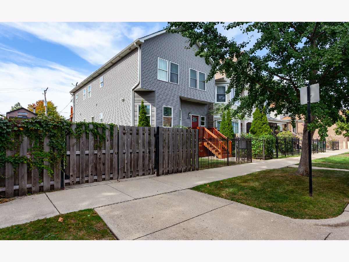  Rented Chicago Illinois, 3138 Sawyer
