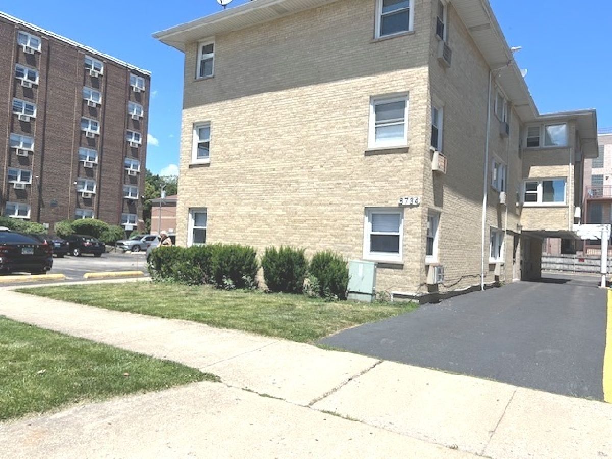 Rented Chicago Illinois, 8734 Summerdale