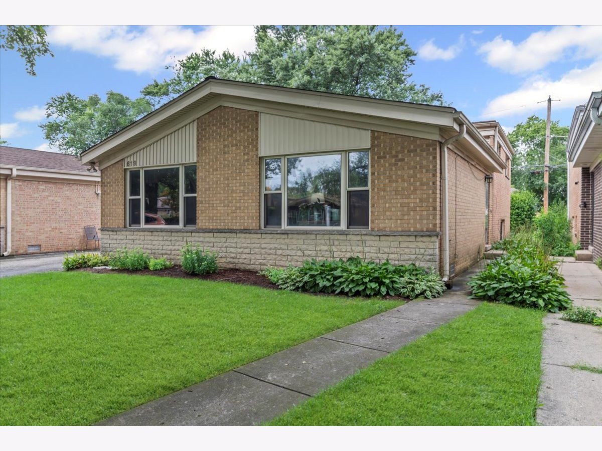  For Rent Wilmette Illinois, 619 Leamington