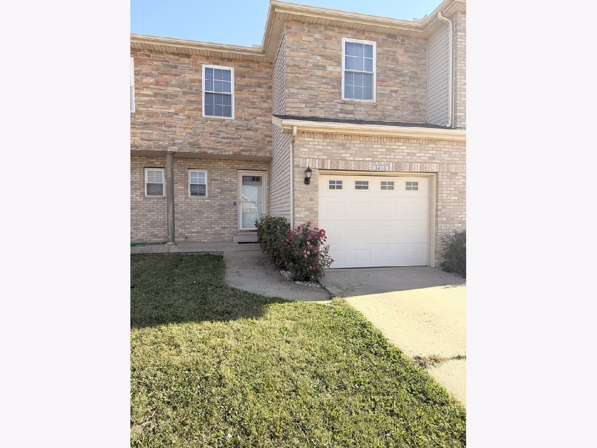 Condominiums & Homes For Sale Boulder Ridge Champaign Illinois, 1416 Myrtle Beach Avenue