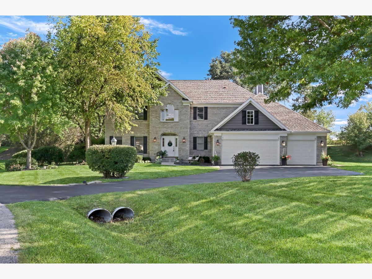  For Sale Crystal Lake Illinois, 3696 Tamarack Circle