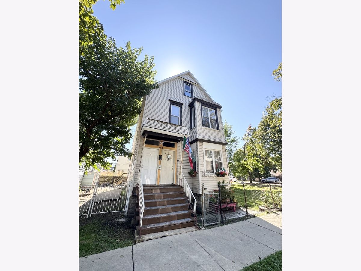 Rented Chicago Illinois, 4153 Wabansia