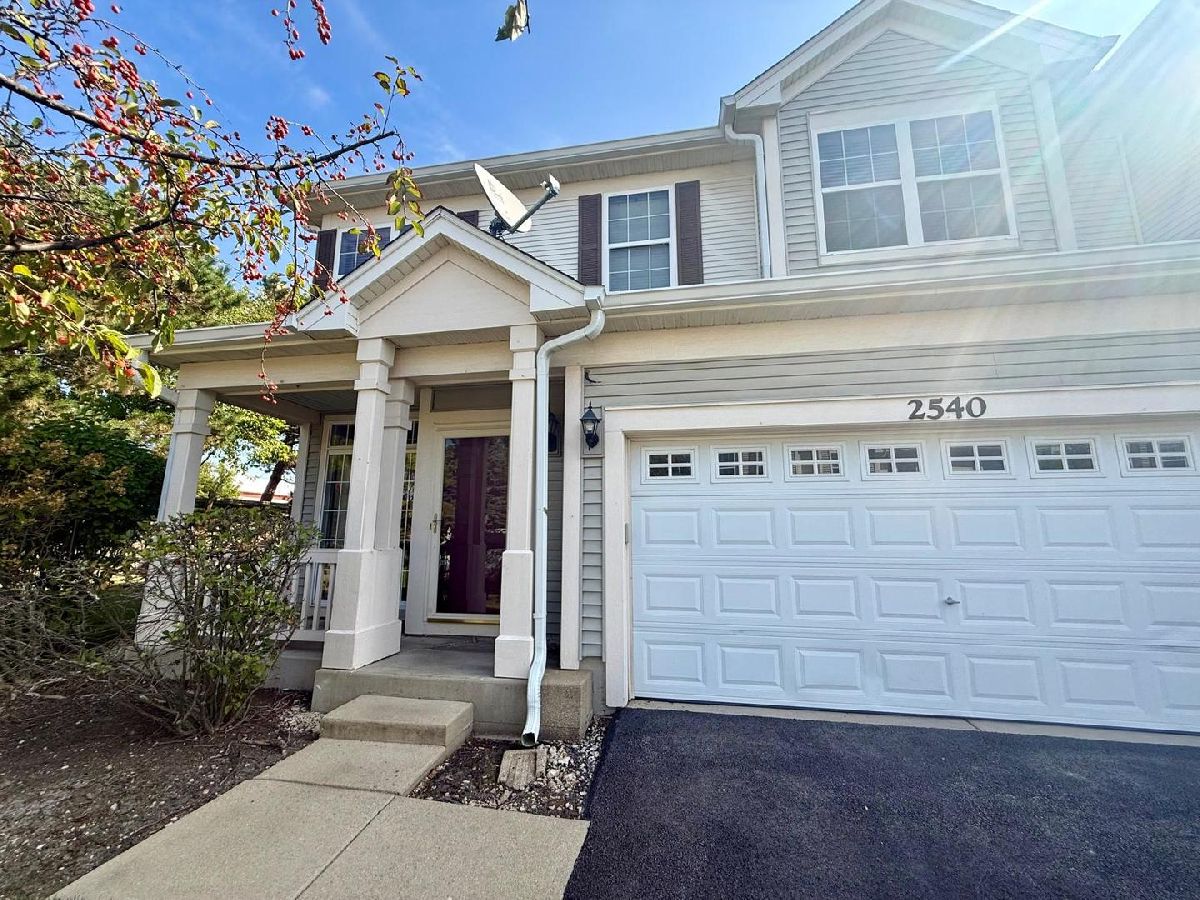  Rented Aurora Illinois, 2540 Hillsboro