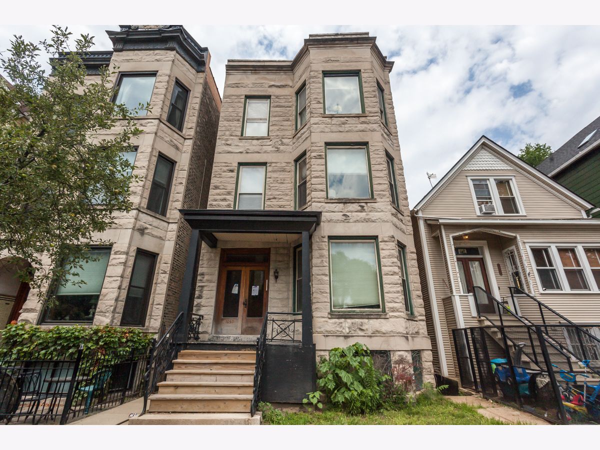  Rented Chicago Illinois, 1032 Roscoe