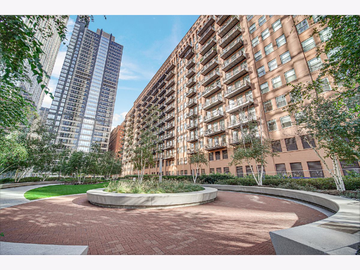  For Sale Chicago Illinois, 165 Canal Street