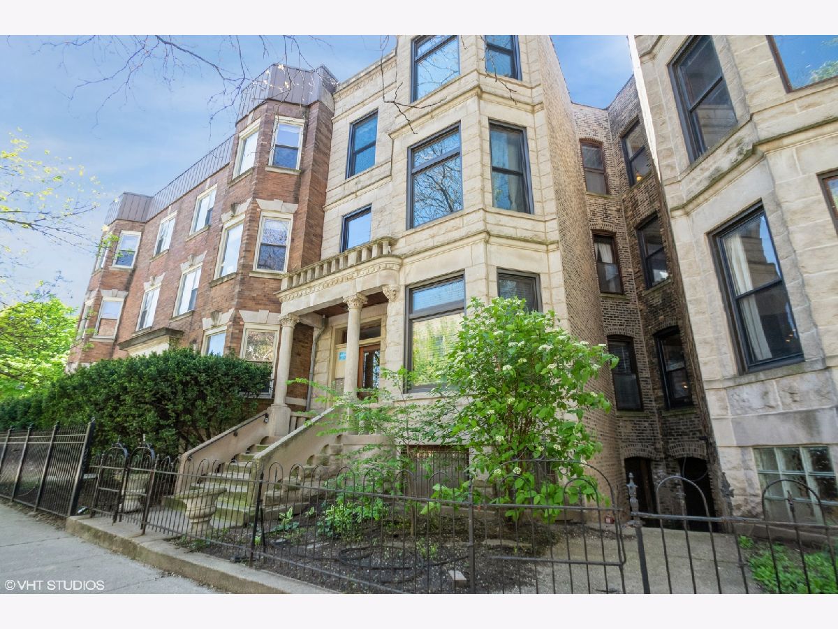  For Sale Chicago Illinois, 905 Dakin Street