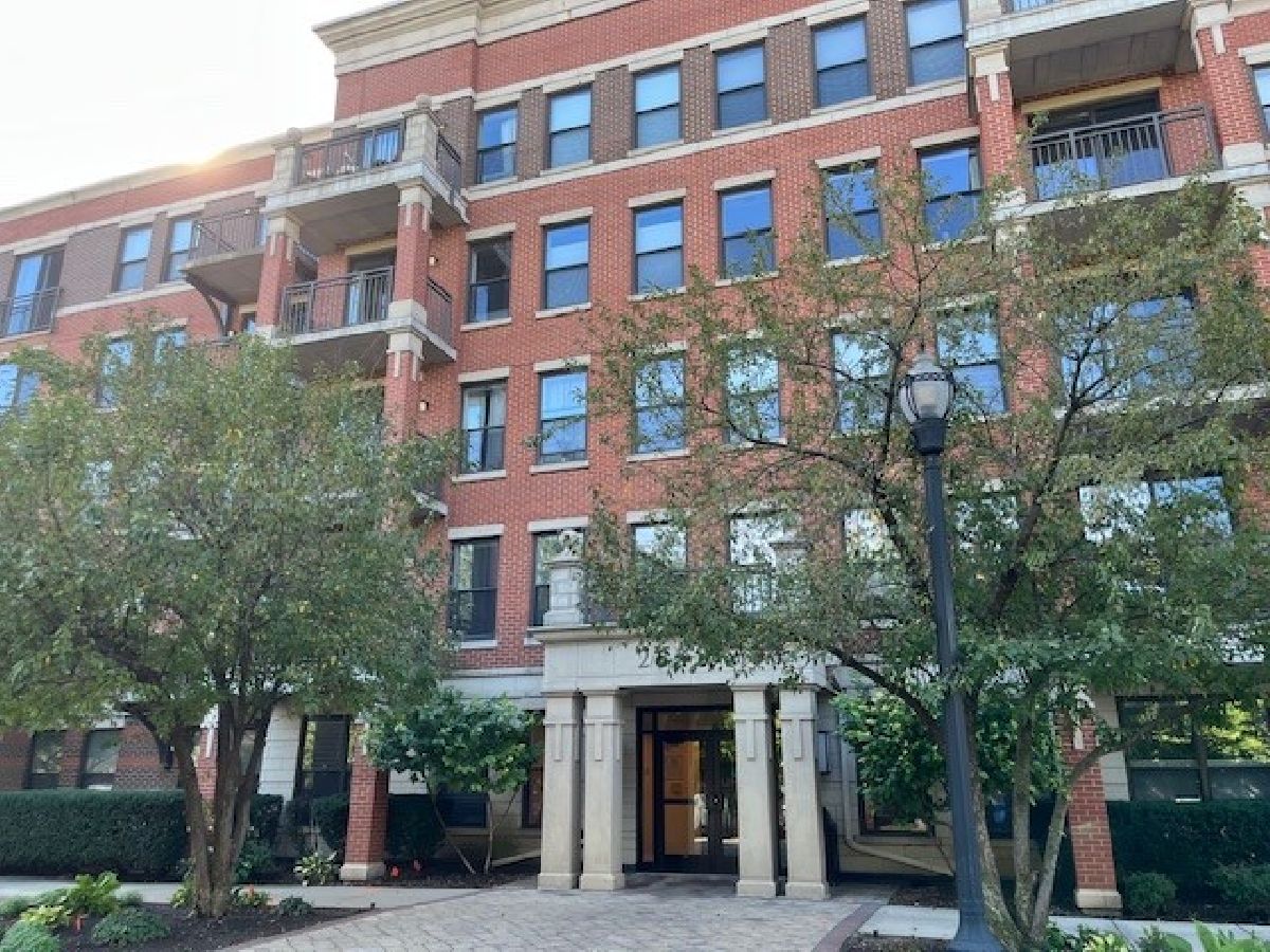  Sold Chicago Illinois, 2335 Belle Plaine