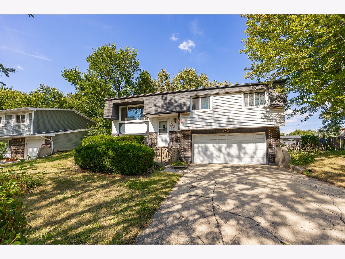 Homes For Sale Home Run Bolingbrook Illinois, 352 Gehrig Circle