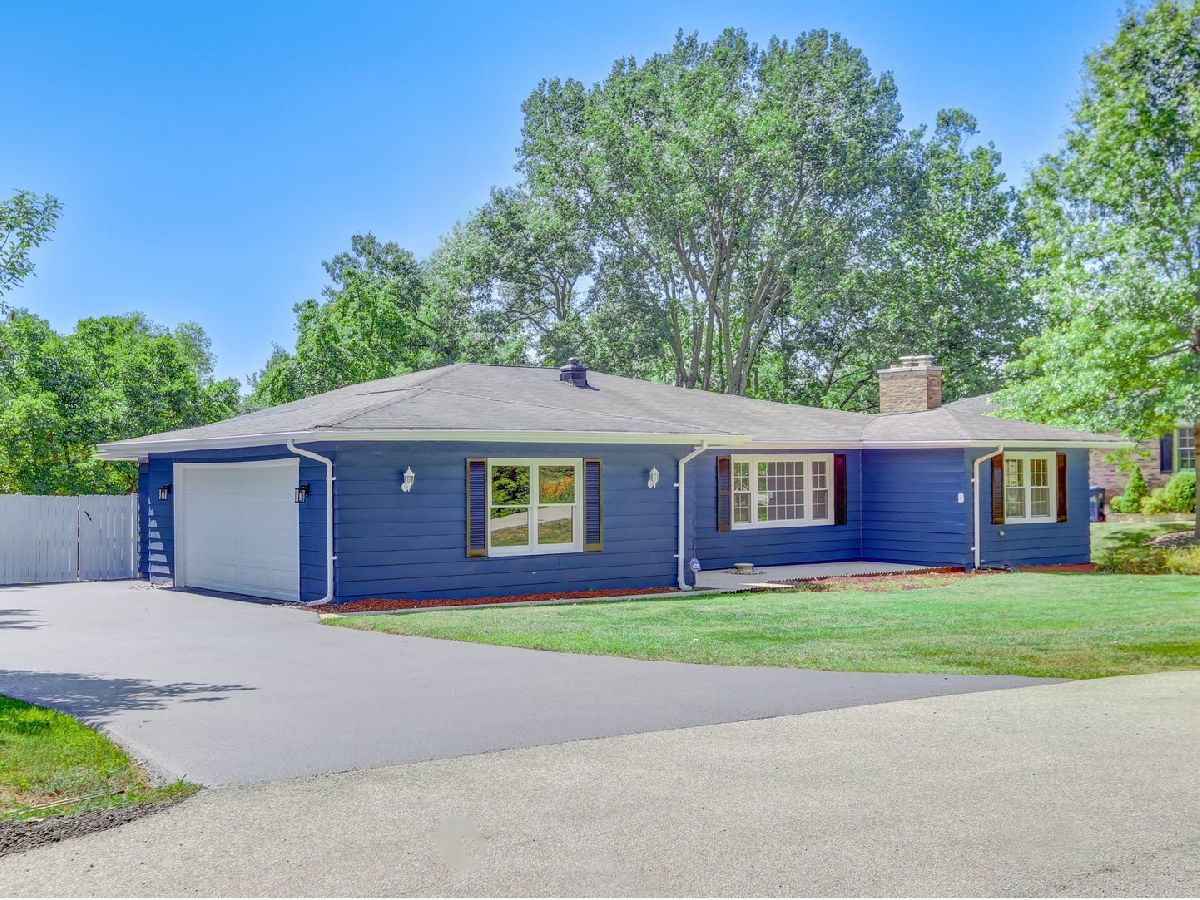  For Sale Lake Bluff Illinois, 1122 Foster Avenue
