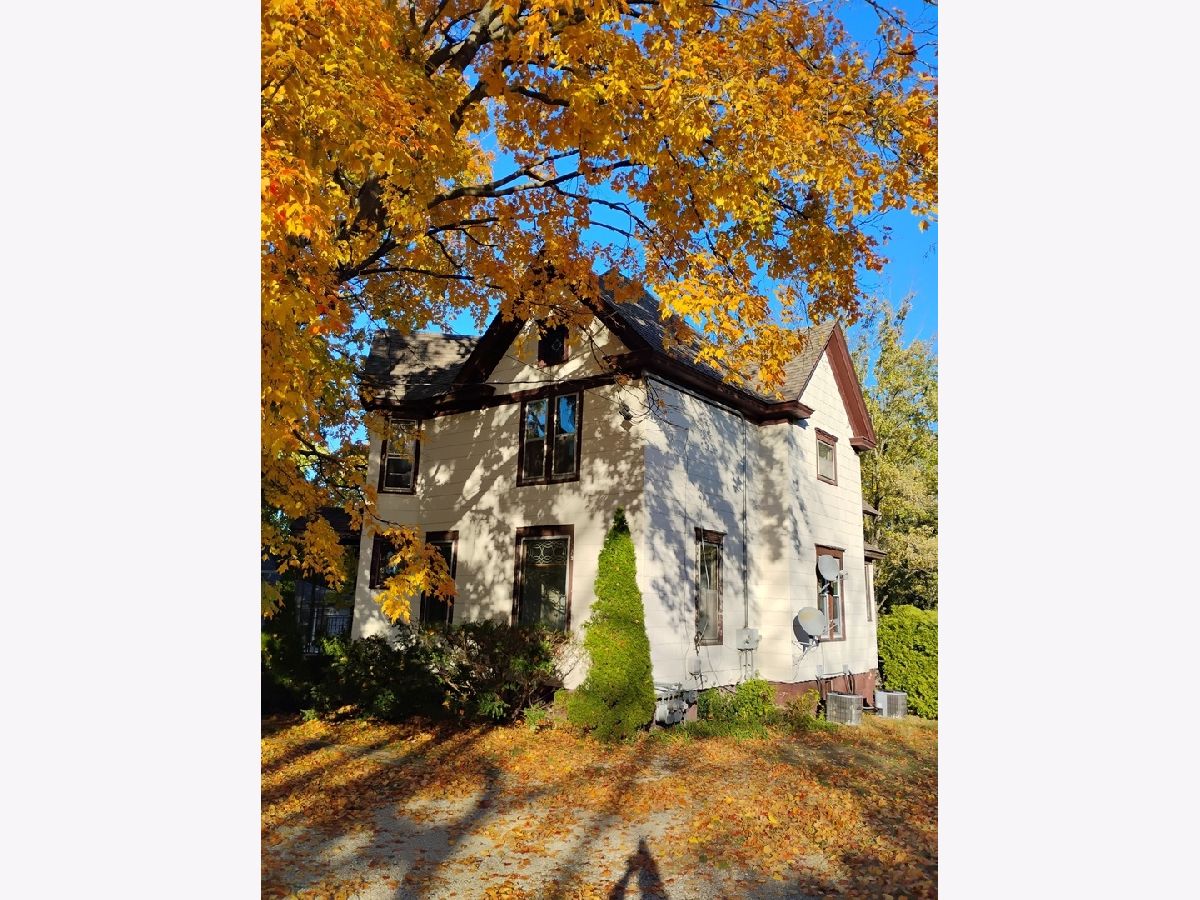  Sold Woodstock Illinois, 601 Jefferson