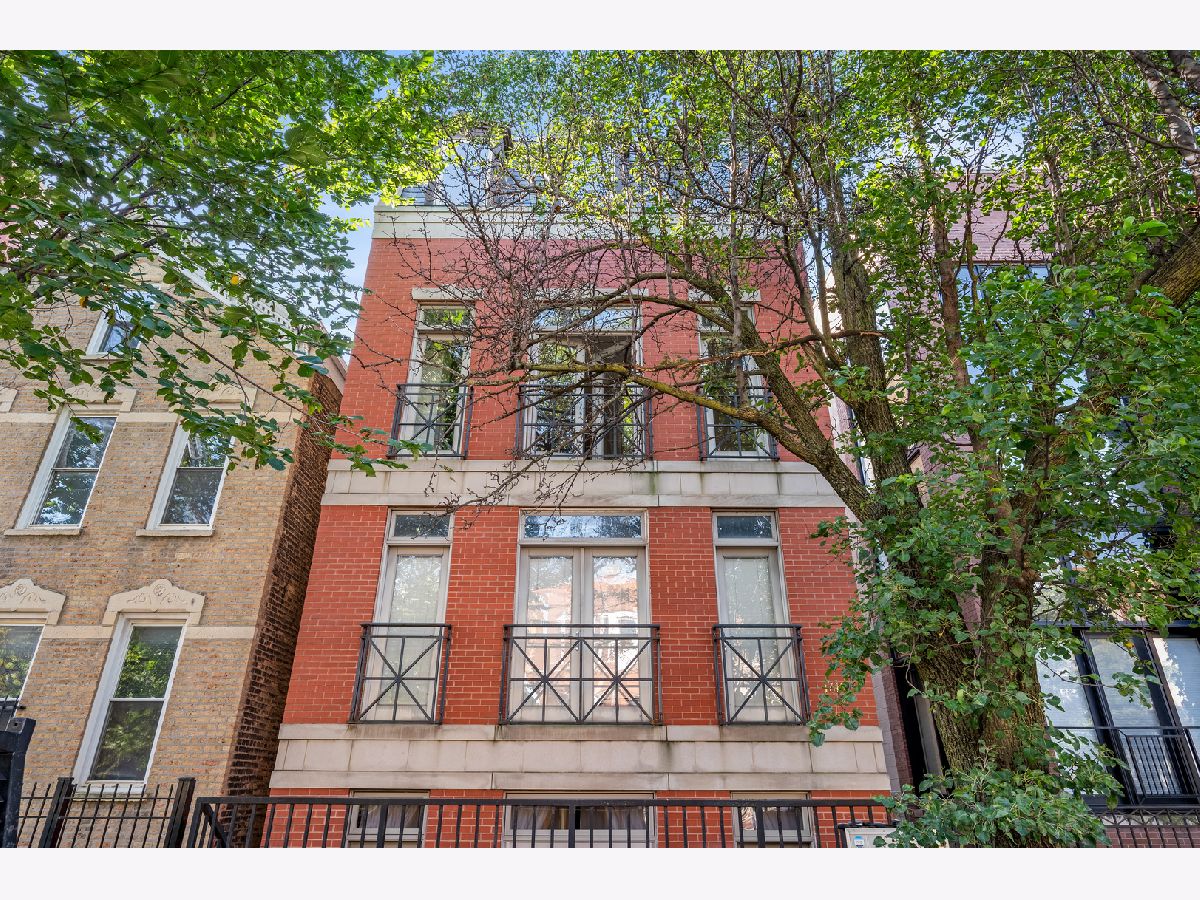  Rented Chicago Illinois, 1619 Le Moyne