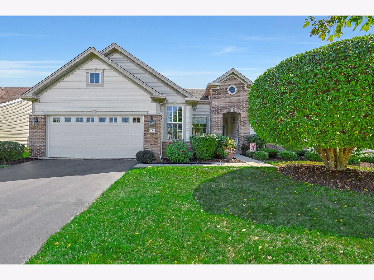 Homes & Townhomes & Condos For Sale Del Webb Sun City Huntley Illinois, 12961 Bull Ridge Drive