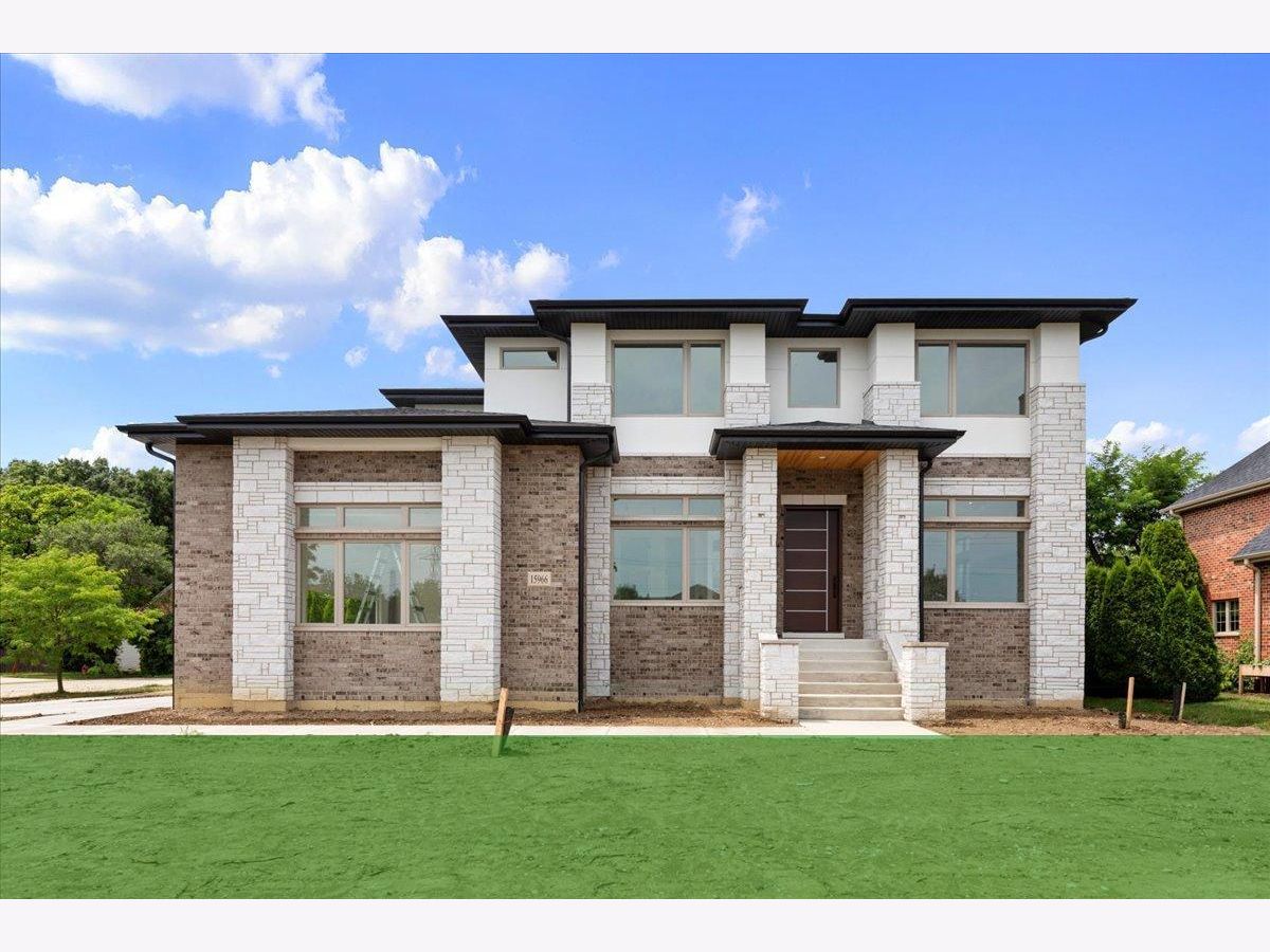  For Sale Homer Glen Illinois, 15966 Crystal Creek Drive
