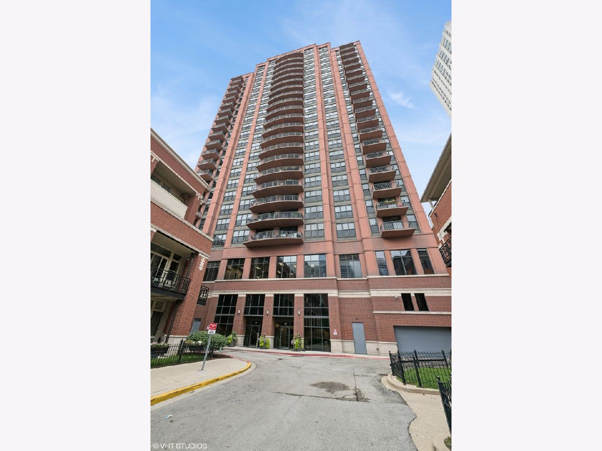  Rented Chicago Illinois, 330 Jefferson