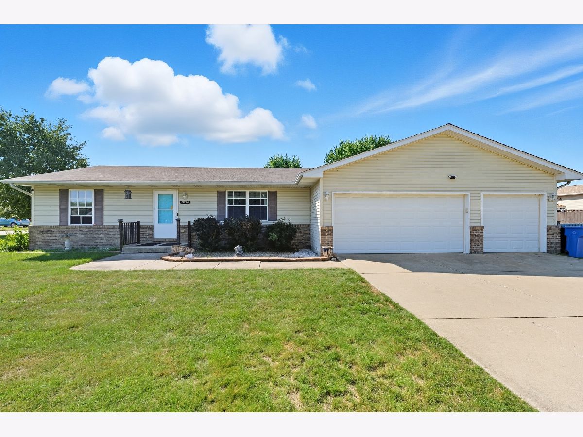  For Sale Lowell Indiana, 15728 Fairbanks Lane