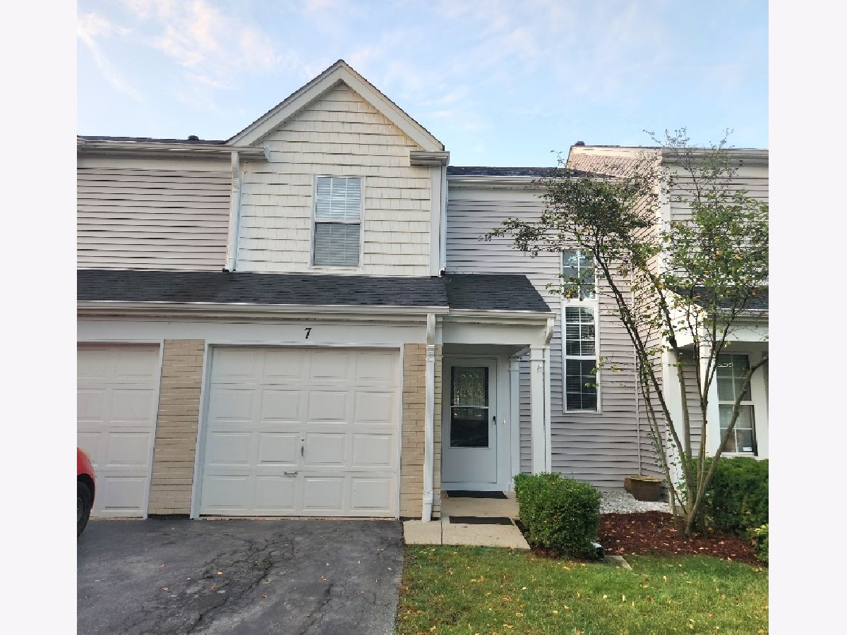 Townhomes For Sale Tiffany Place Streamwood Illinois, 7 Marion Lane