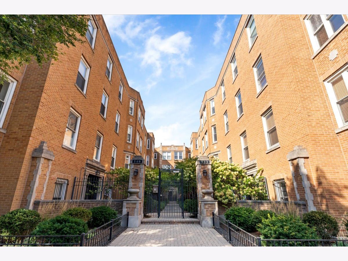  Sold Chicago Illinois, 538 Belmont