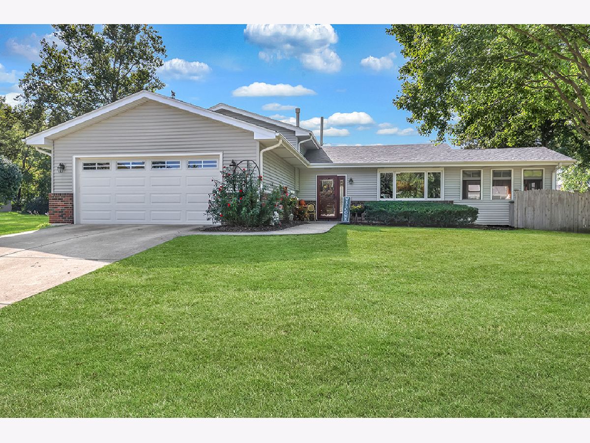 Homes Sold First Acres Lockport Illinois, 1221 Runyan