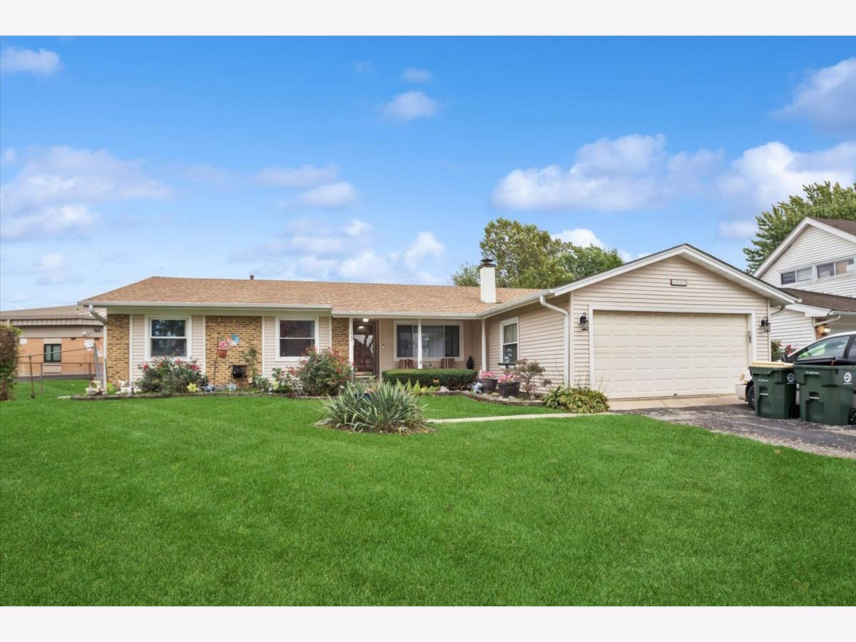 Homes For Sale Centex Elk Grove Village Illinois, 1237 Dover Lane