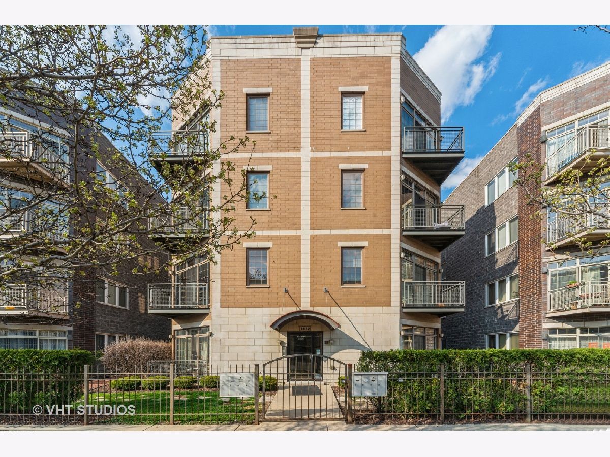  For Rent Elmwood Park Illinois, 7932 Grand