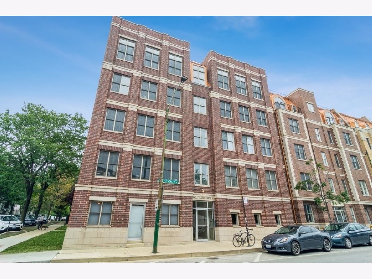  For Sale Chicago Illinois, 2602 Diversey Avenue
