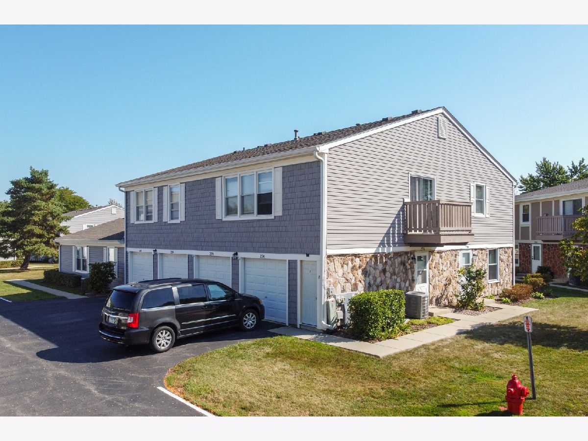 Townhomes & Condos & Homes For Rent Nantucket Cove Schaumburg Illinois, 278 Nantucket Harbor