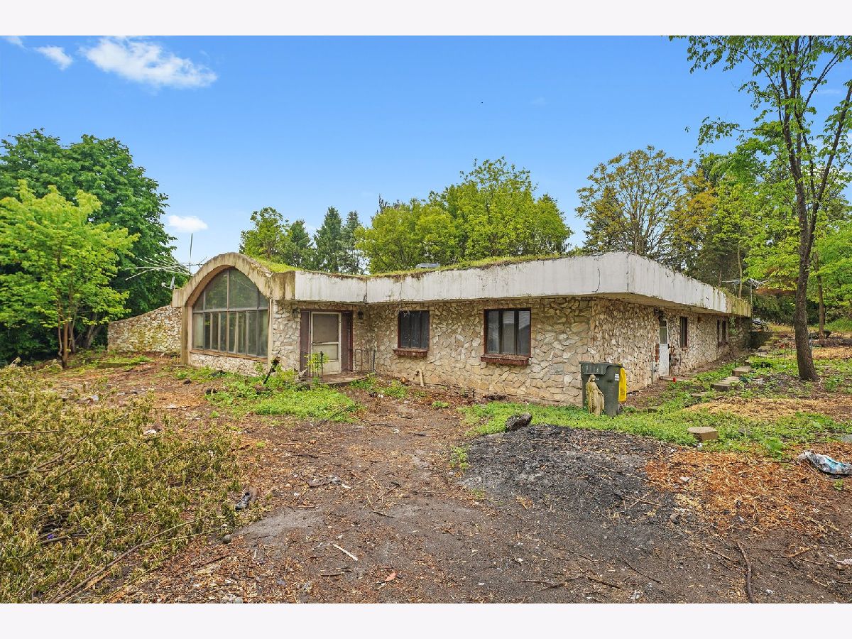  For Sale Spring Grove Illinois, 9033 Winn Road