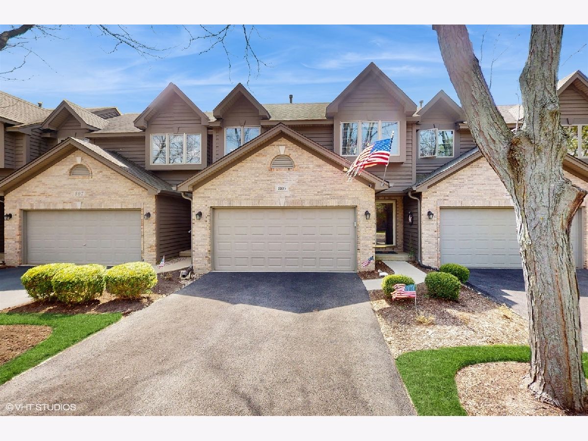 Townhomes Sold Millcreek Elgin Illinois, 805 Millcreek