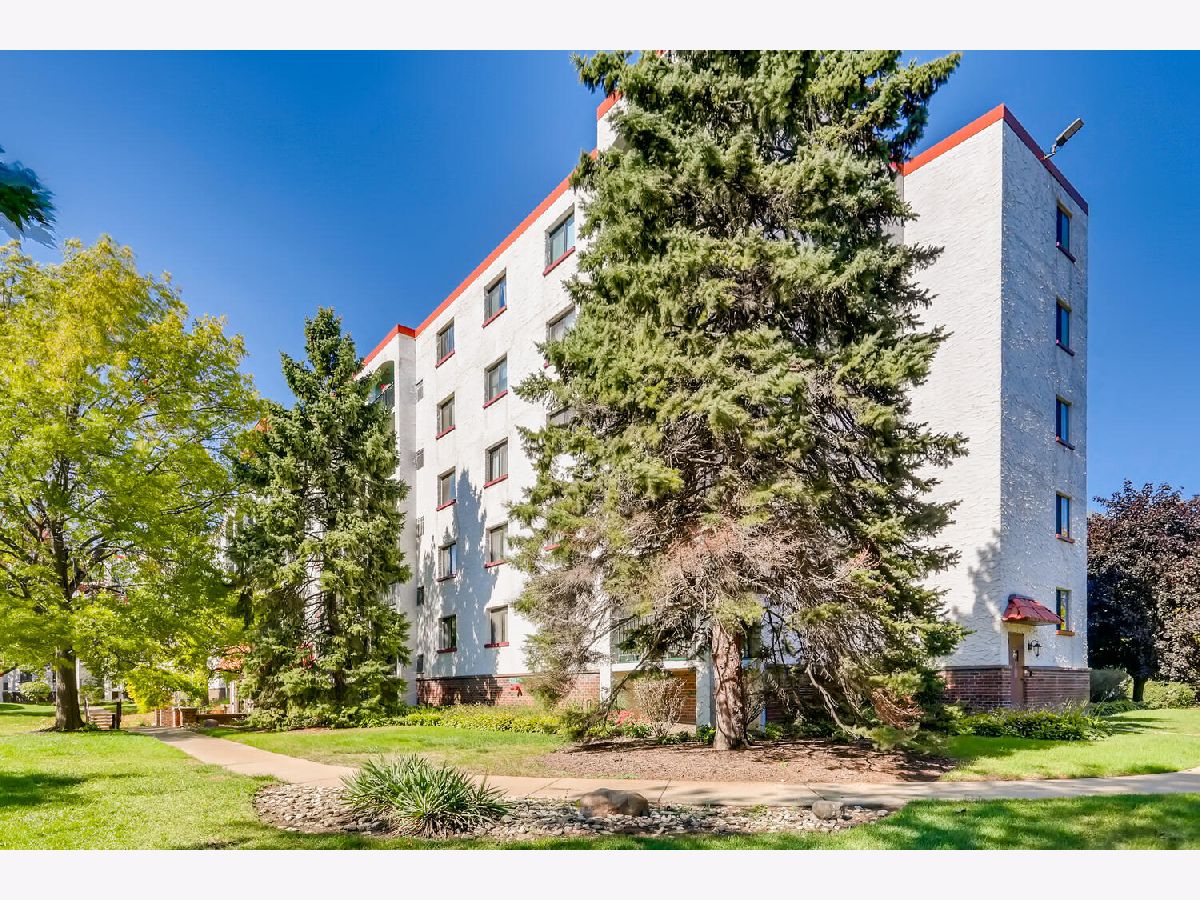  For Rent Wheeling Illinois, 475 Plum Creek