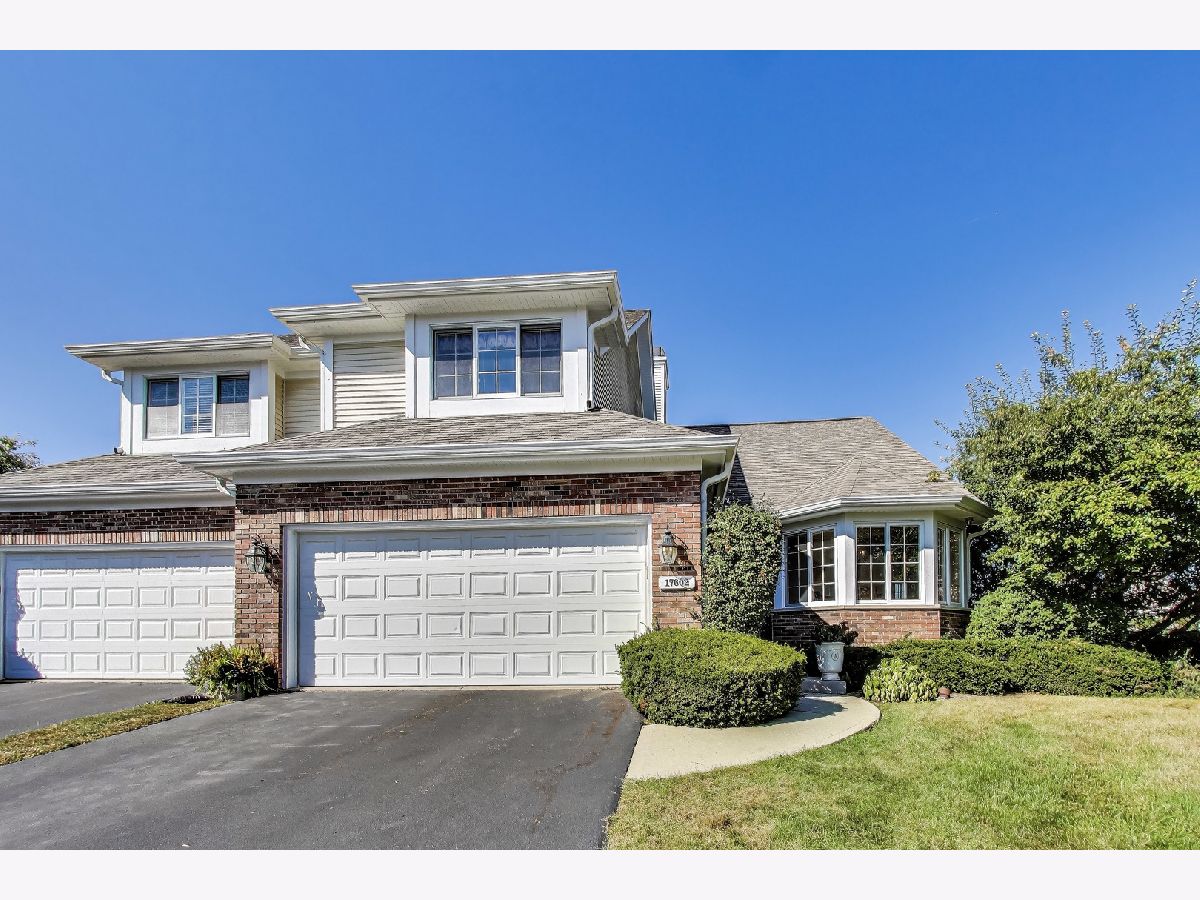 Townhomes For Sale Asters On Almond Grayslake Illinois, 17602 Knollwood Court