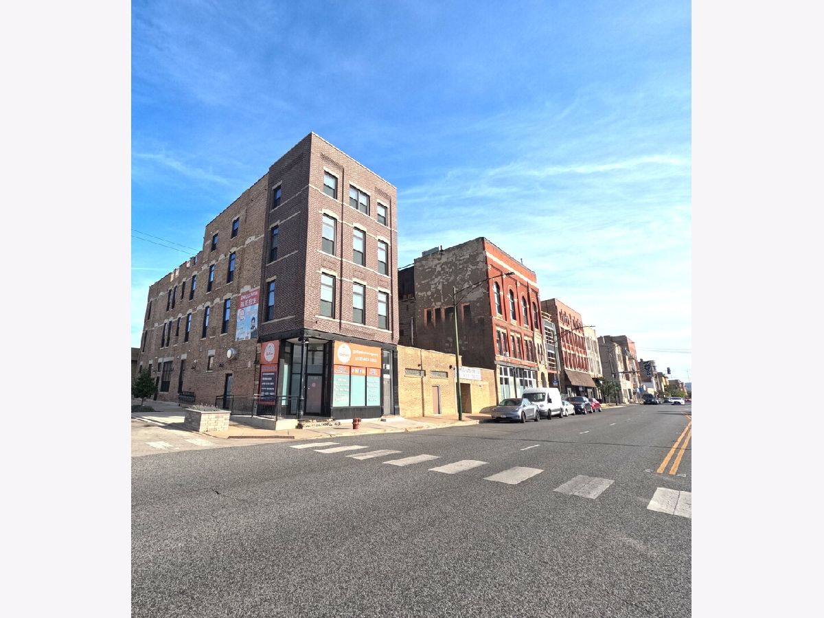  Rented Chicago Illinois, 2929 Broad